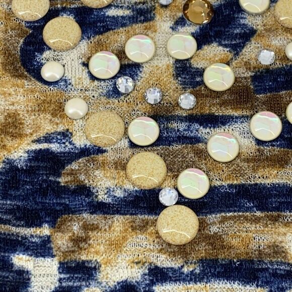 Bella Sky Asymmetrical Flag Print Studded Semi Sheer 3/4 Sleeve Top Size Small - Picture 8 of 8